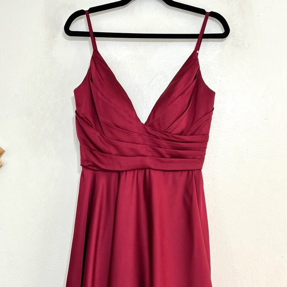 La Femme 28607 Deep V-Neck High Slit Satin Gown Wine Size 8 - Picture 3 of 10